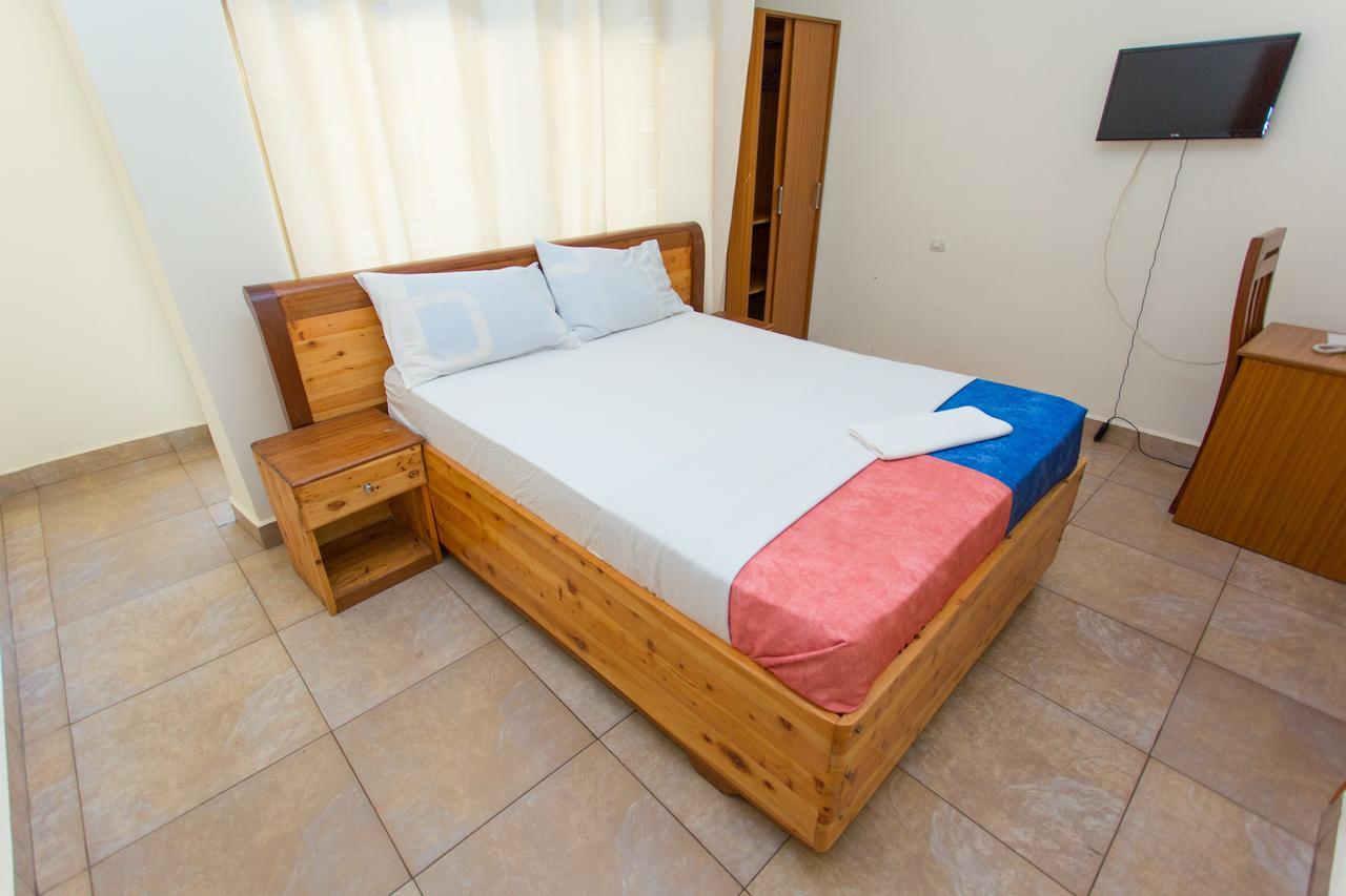 Auberge Saint Jean Leopold Кигали Екстериор снимка